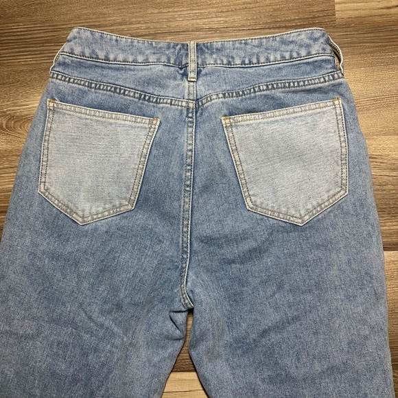 PacSun High Waisted Mom Jeans | Patchwork Light & Dark Wash Jeans Size 26 - Picture 5 of 10